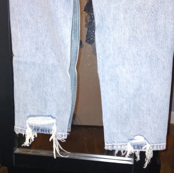 American Eagle Mom Jeans - Picture 5 of 6